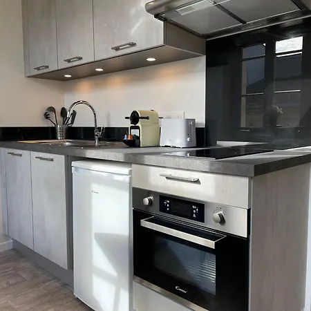 Lumineux Avec Climatisation Pour 2 Personnes *